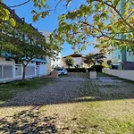 Bright Flat Next To The In Lägenhet