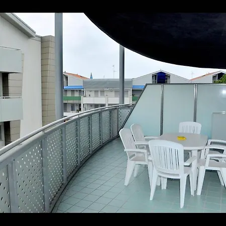 Bright Flat Next To The In Апартаменты *