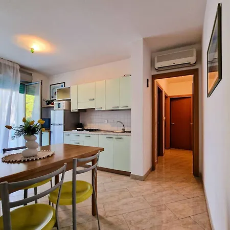 아파트 Bright Flat Next To The In *