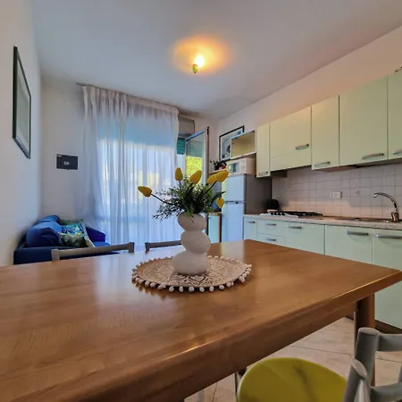 Appartement Bright Flat Next To The In *