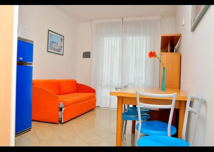 Bright Flat Next To The In 아파트 비비오네