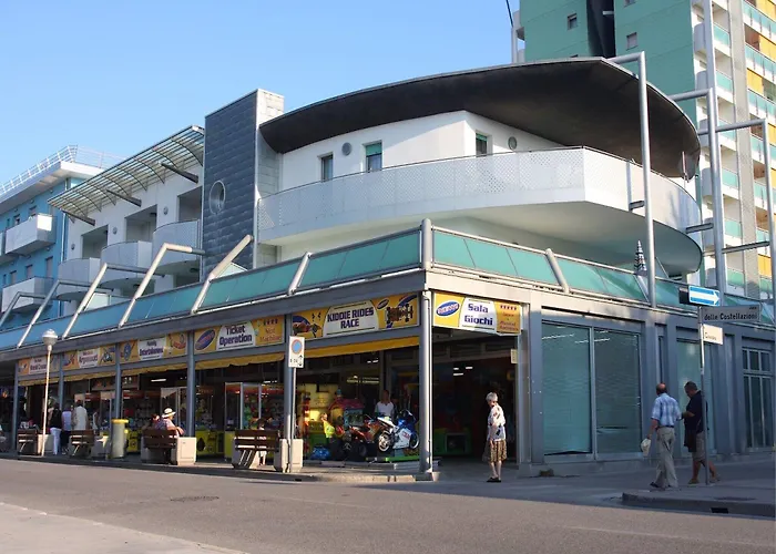 Apartment Bright Flat Next To The In