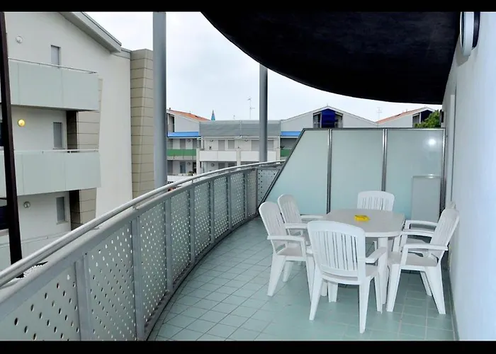 Bright Flat Next To The In Apartment *