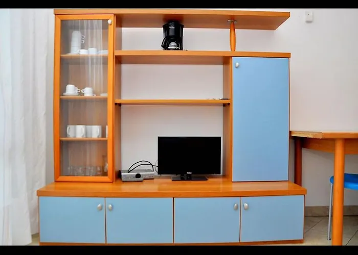 Bright Flat Next To The In 아파트 비비오네