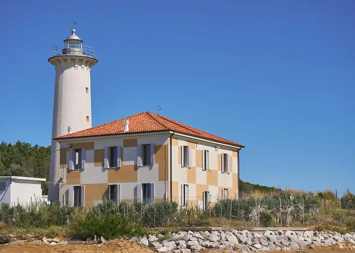 Bright Flat Next To The In *