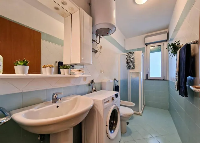 Bright Flat Next To The In Apartment *